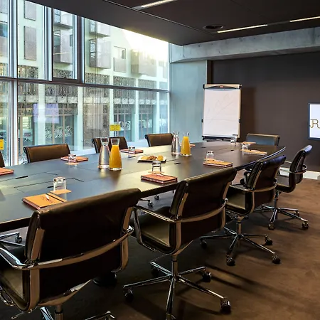 Mate Aitana, Hotel 4*