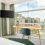 Mate Aitana, 4* Amsterdam