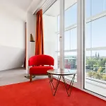 Mate Aitana, Hotel 4*