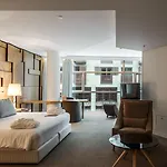 Mate Aitana, 4* Amsterdam