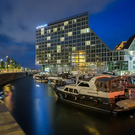 Mate Aitana, Hotel Amsterdam
