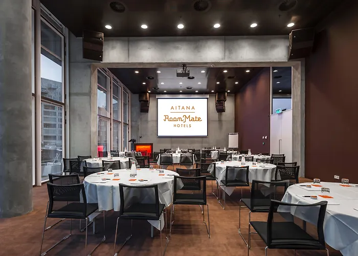 Mate Aitana, מלון 4*