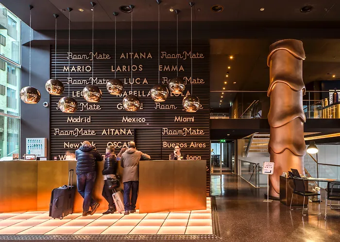 Mate Aitana, אמסטרדם