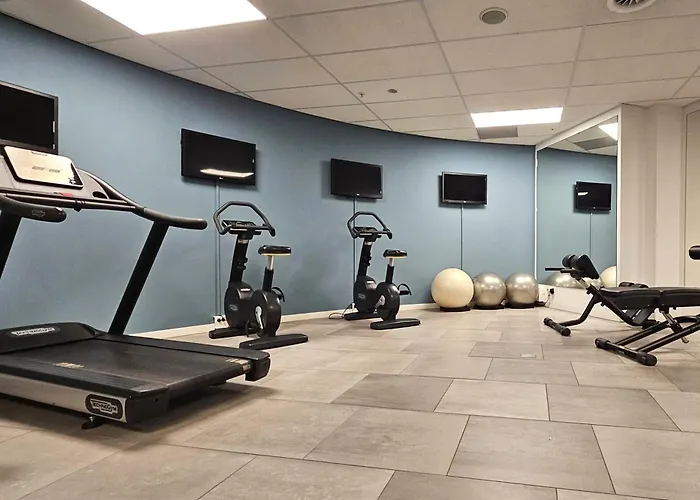 Mate Aitana, מלון 4*