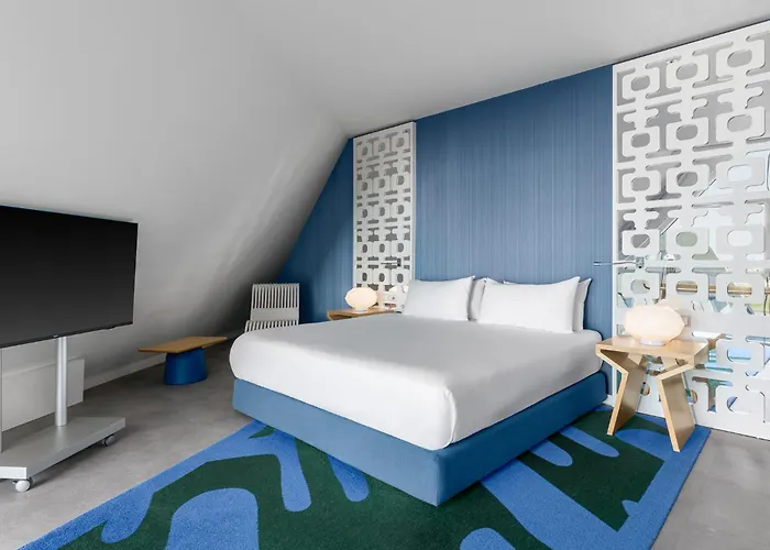 Mate Aitana, אמסטרדם