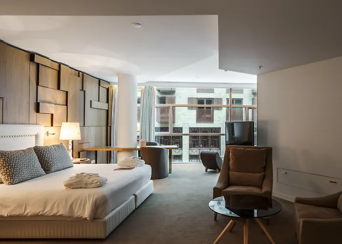 Mate Aitana, 4* אמסטרדם