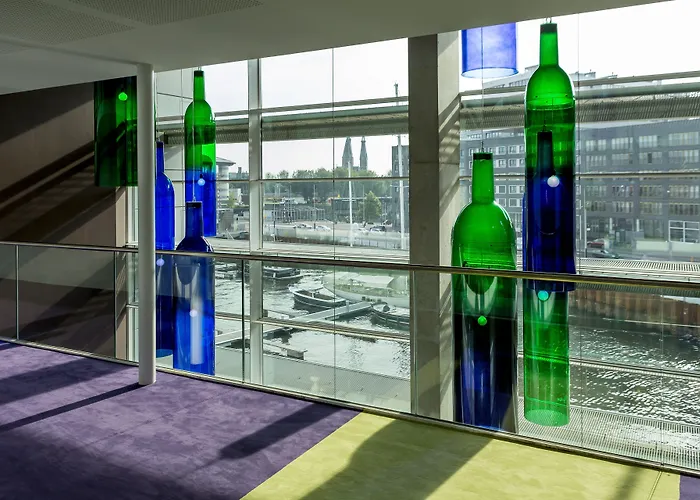 Mate Aitana, אמסטרדם